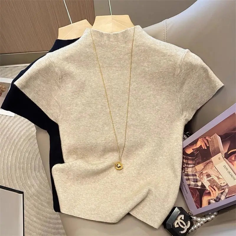 Pull Femme Col Roulé Fin – Tricot Slim Manches Courtes Bodycon Été 2025.