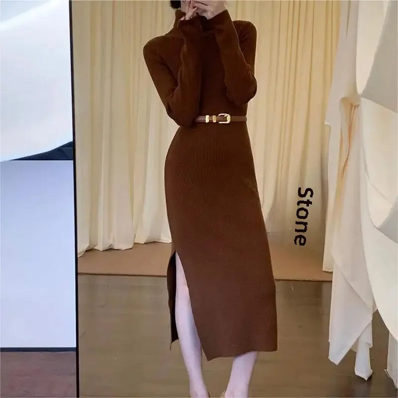Robe Pull Femme Col Haut – Tricot Uni Élégant Style Chic Hiver 2025.