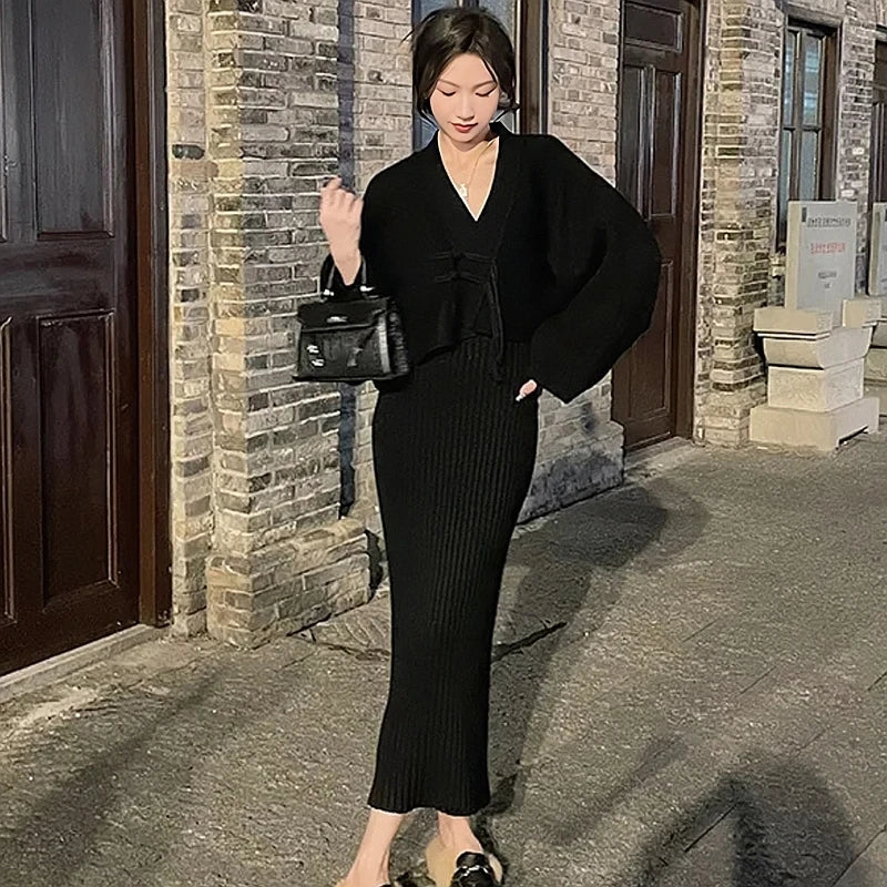 Ensemble Femme Hiver 2 Pièces – Robe Pull Tricotée & Haut Loose, Outfit Bodycon Chic Coréen Streetwear.