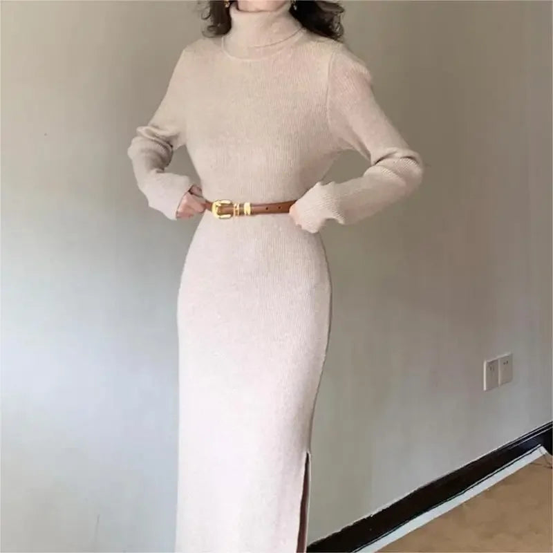 Robe Pull Femme Col Haut – Tricot Uni Élégant Style Chic Hiver 2025.