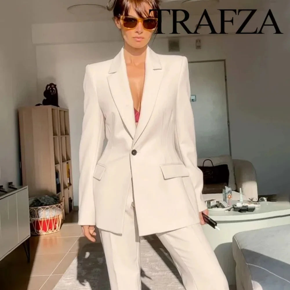 Ensemble femme blazer et pantalon – deux pièces chic couleur kaki