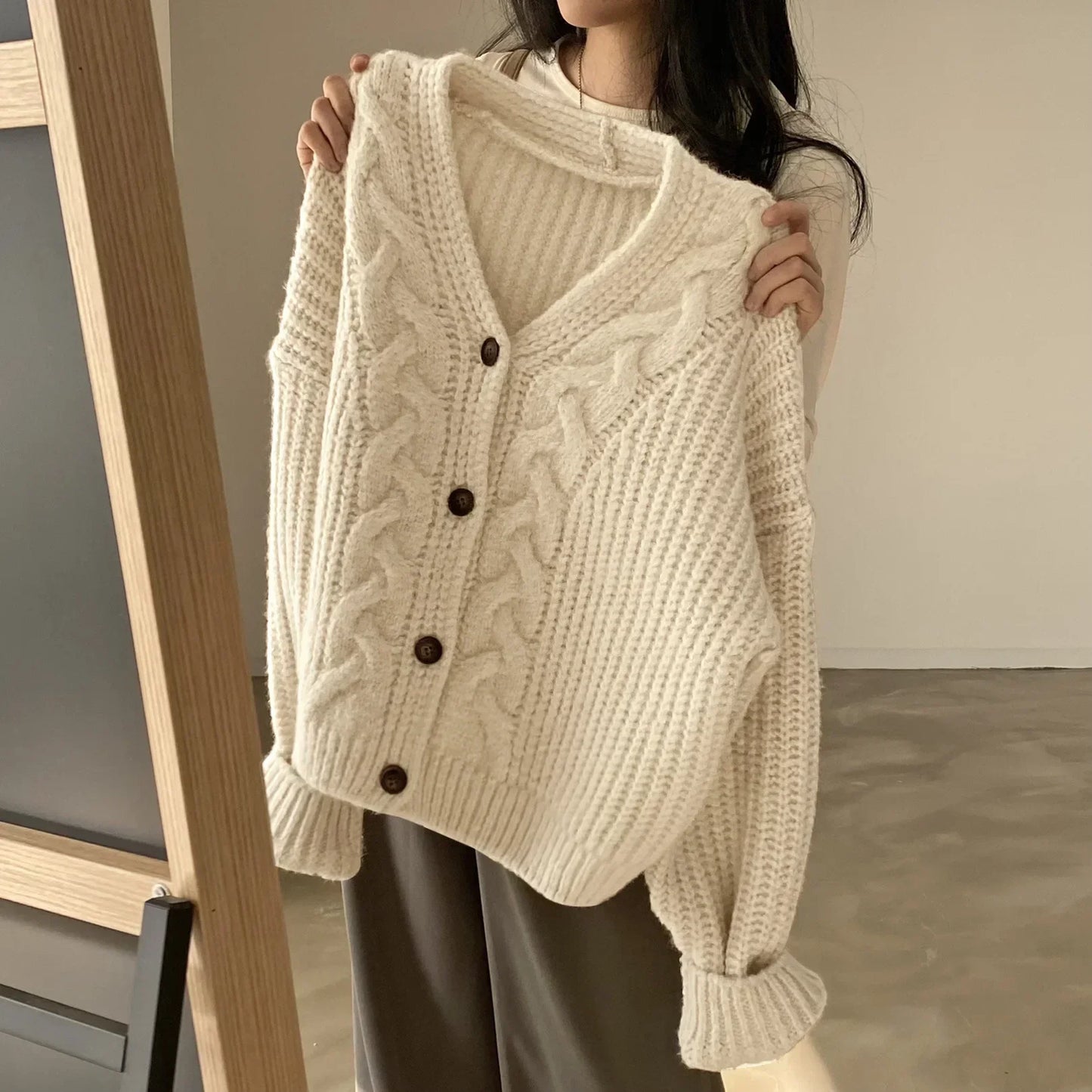 Cardigan Femme Torsadé Style Rétro Français – Tricot Loose Col V Décontracté Printemps.