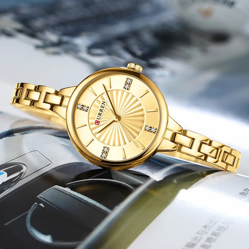Montre pour femme de la marque CURREN, mouvement à quartz précis, avec bracelet magnétique réglable. Design élégant et sportif, idéale pour un usage quotidien ou pour compléter vos tenues habillées.