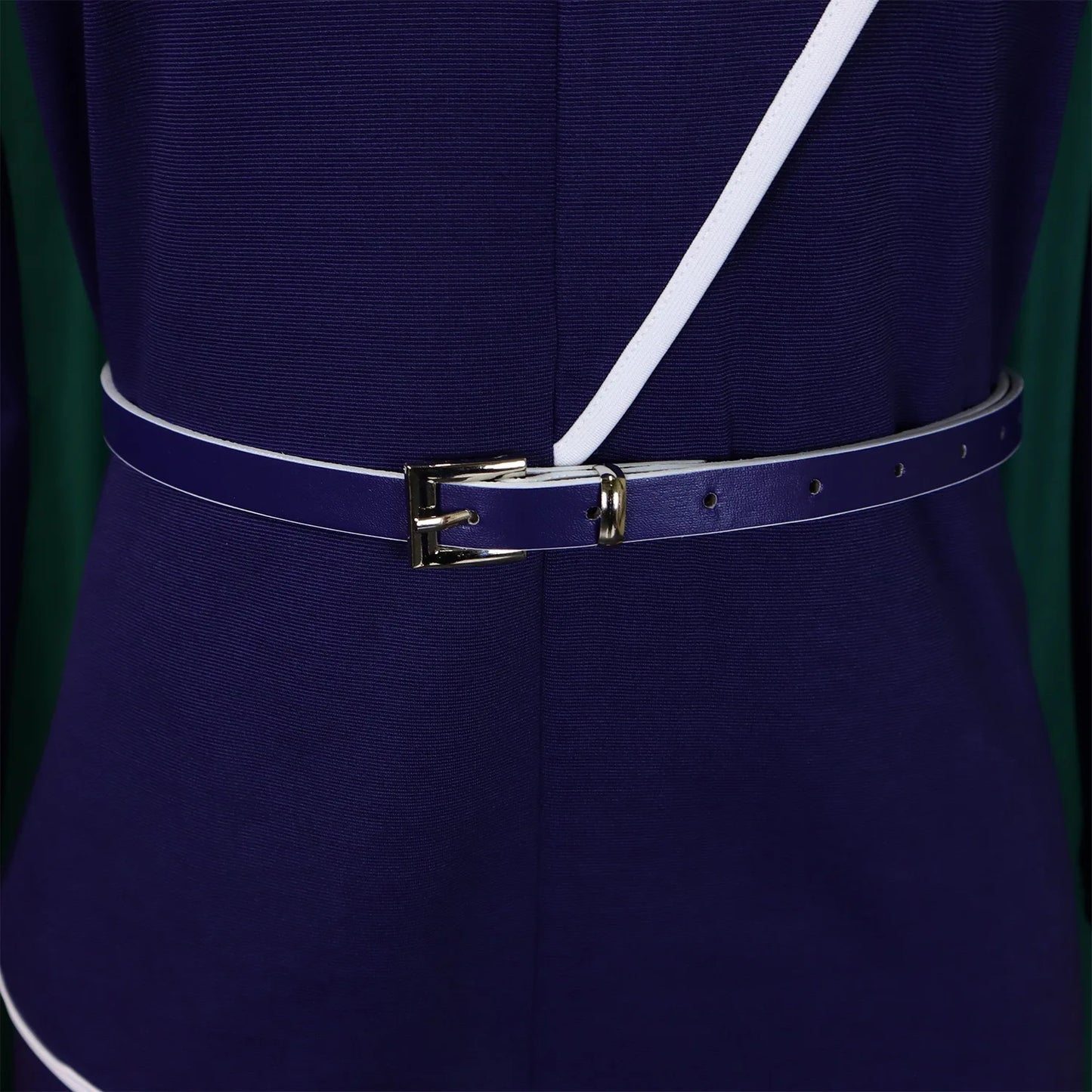 Robe élégante de bureau pour femme, col rond, manches trois quarts, ceinturée à la taille, coupe ajustée mi-mollet. Idéale pour un look professionnel et raffiné.