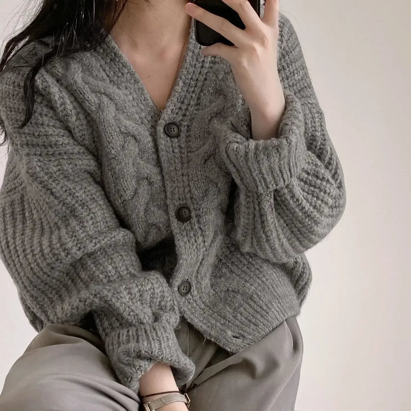 Cardigan Femme Torsadé Style Rétro Français – Tricot Loose Col V Décontracté Printemps.