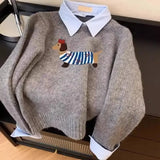 Pull Femme Cartoon Chien – Tricot Doux Gris Col Chemise Style Deux-en-Un Automne Hiver 2025.