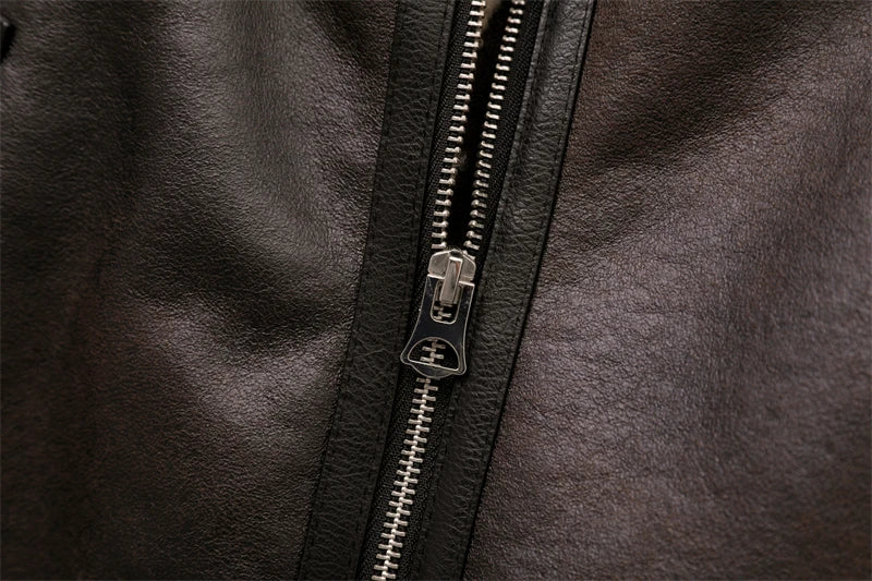 Manteau femme chaud en fausse fourrure shearling, style vintage ceinturé.