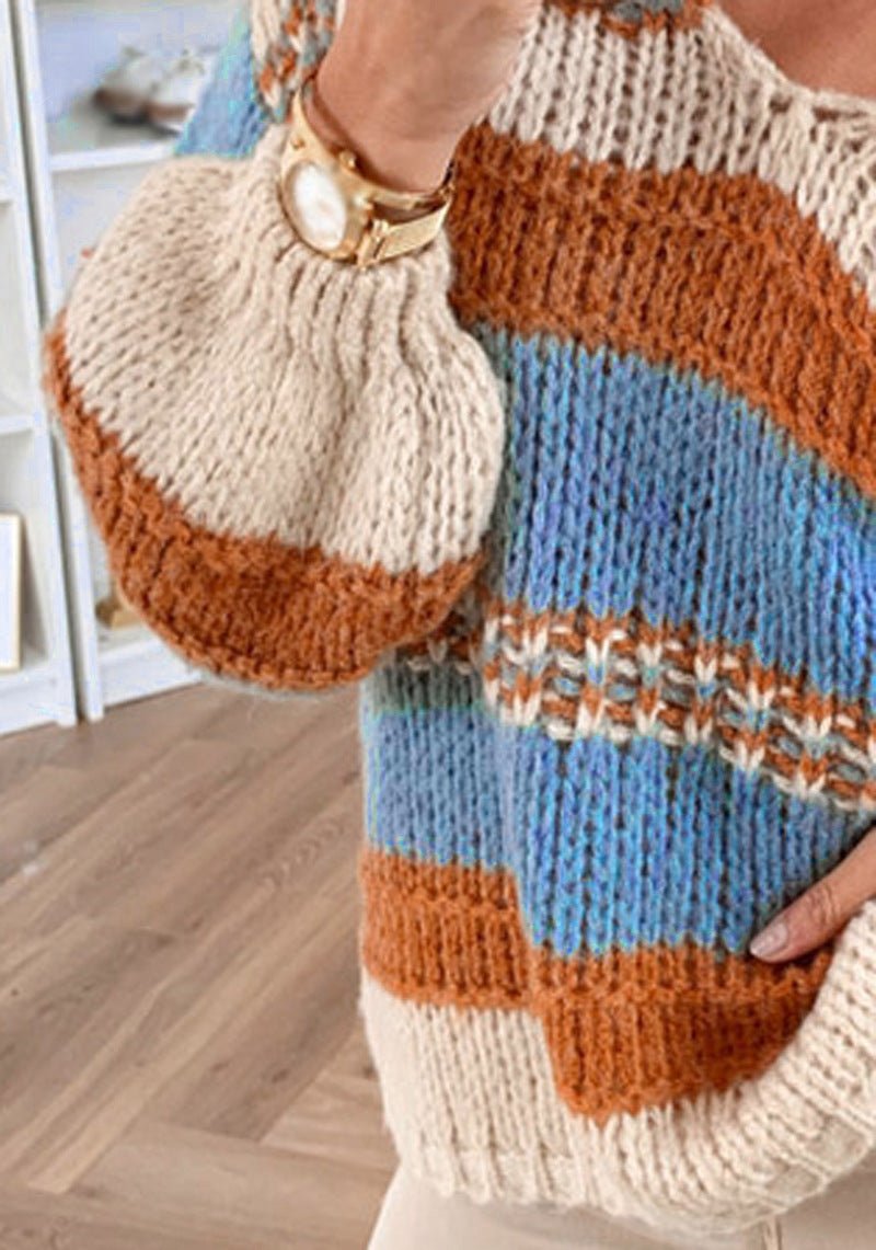 Casual loose solid color printed sweater.