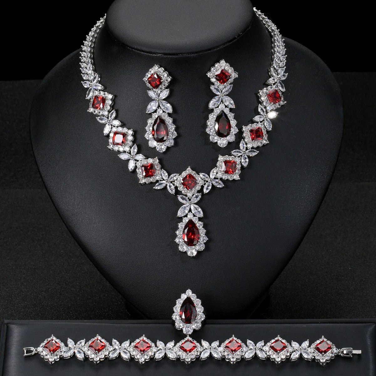 European And American Luxury Zircon Necklace Earring Bracelet Ring Suit.