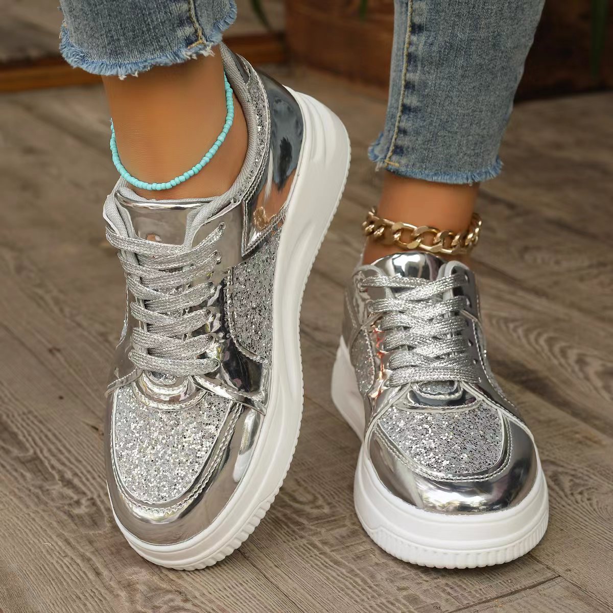 Fashion Lace-up Flat Shoes With Sequin Design Casual Sports Thick Bottom Round Toe Shoes For Women Non-slip Walking Sneakers.