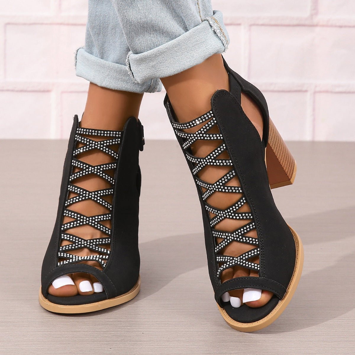 Fashion Large Size Women's Chunky Heel Shoes High Heel Sandals.