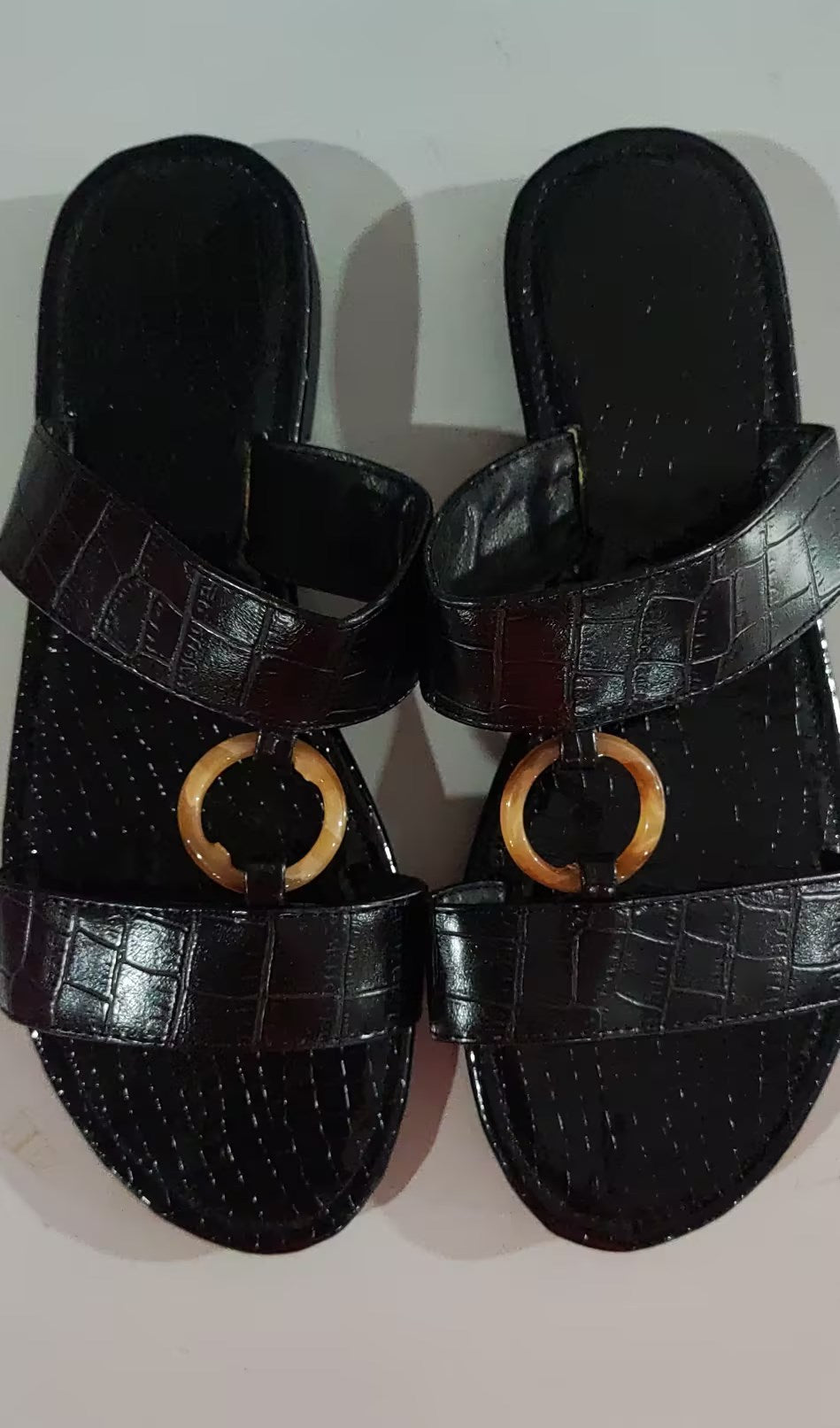 Fashion Ring Sexy Casual Slippers.