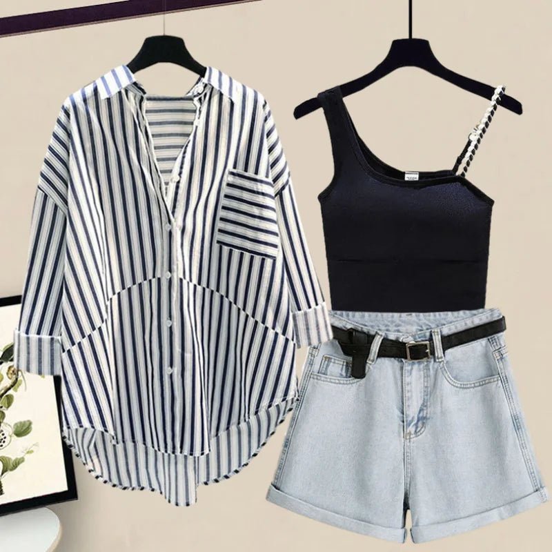 Ensemble femme printemps/été : chemise rayée légère, débardeur noir et short en jean pour un look décontracté.