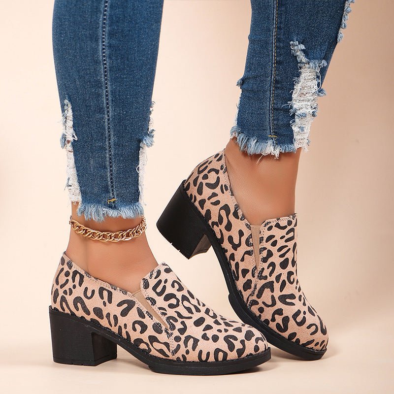 Women's Fashion Leopard Print Chunky Heel Shoes.