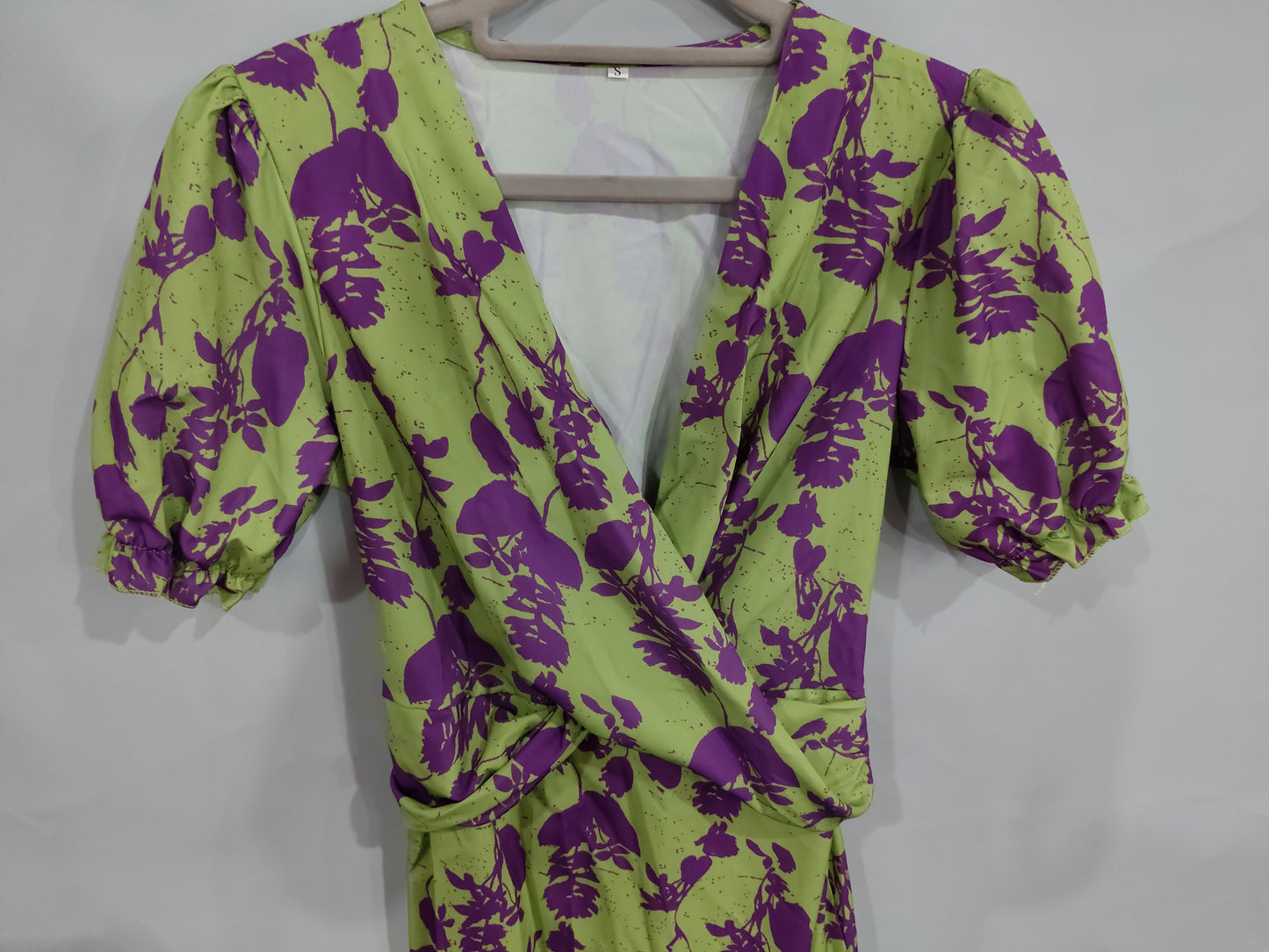 Summer V-neck Short-sleeved Dress Fashion Flowers Printed Slim Beach Dresses For Women Clothing.