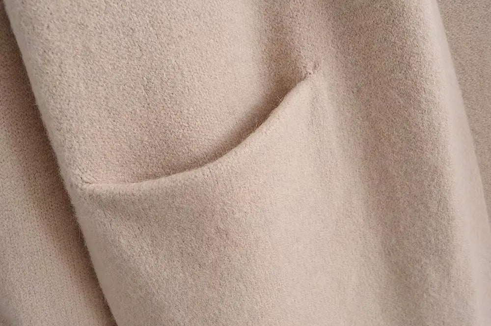 Cardigan Femme Épais à Poches – Tricot Loose Col V Décontracté Printemps Automne.