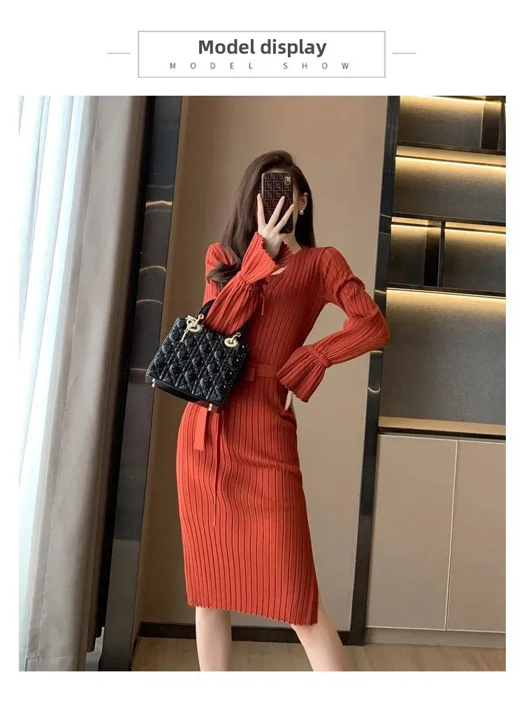 Robe pull femme automne/hiver – col V, manches évasées, coupe ajustée