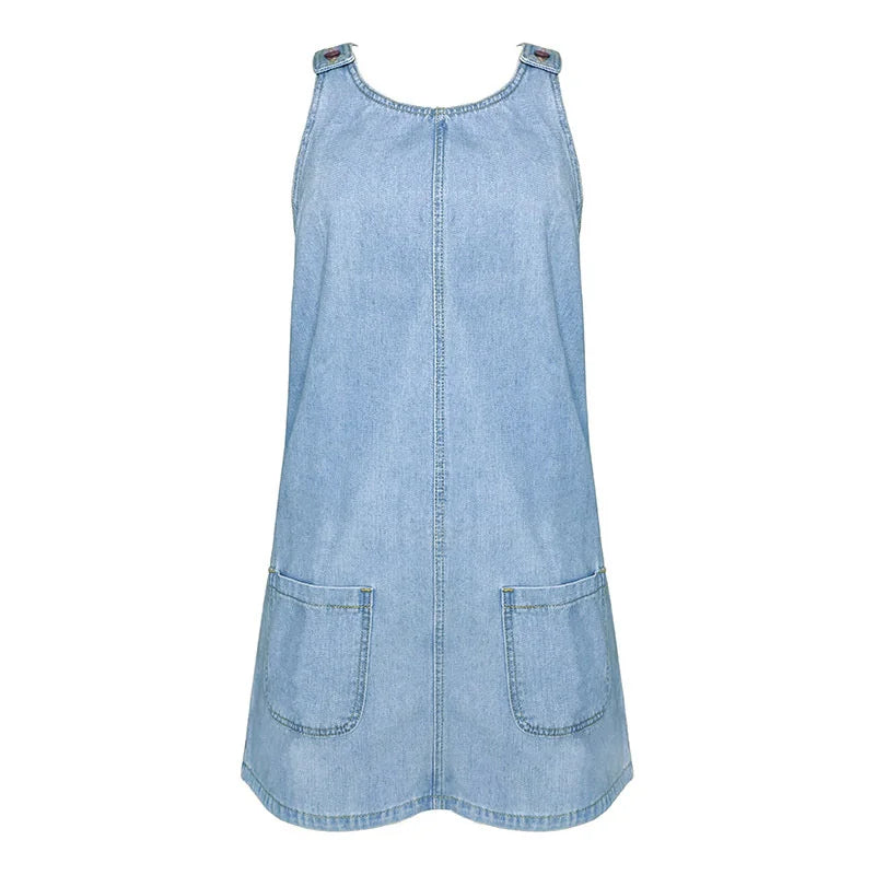 Robe en jean pour femme, sans manches, avec boutons sur le devant et deux poches pratiques. Confortable et légère, idéale pour l’été. Parfaite pour un look décontracté ou pour vos sorties quotidiennes.