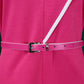 Robe élégante de bureau pour femme, col rond, manches trois quarts, ceinturée à la taille, coupe ajustée mi-mollet. Idéale pour un look professionnel et raffiné.