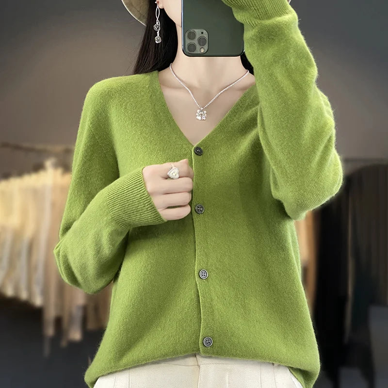 Cardigan Femme en Laine – Tricot Loose à Col V, Manches Longues | Collection.