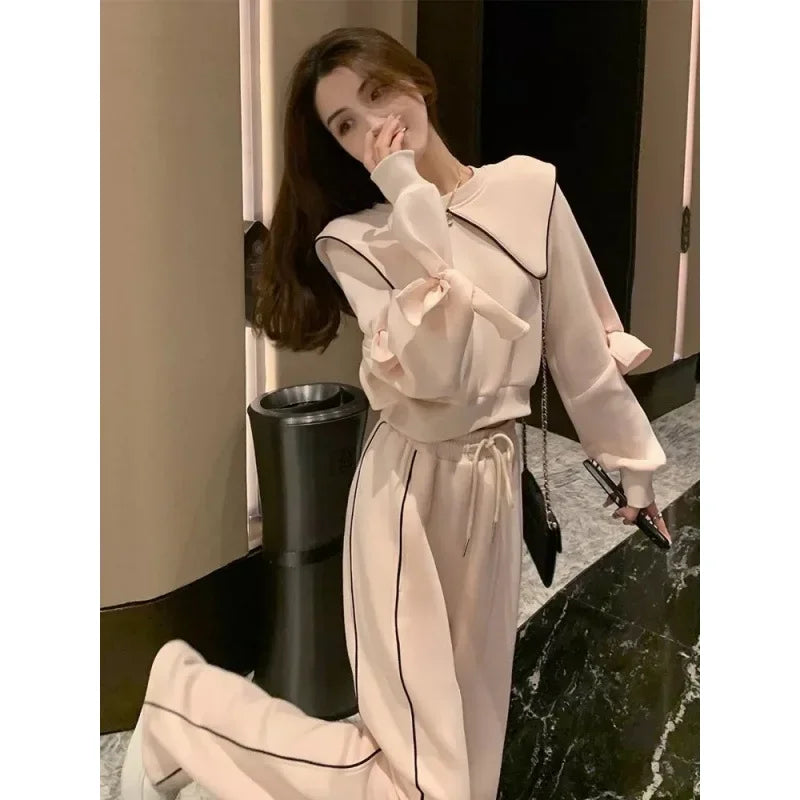 Ensemble femme automne/hiver 2025– sweat élégant et pantalon patte d’éléphant