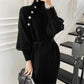Robe Pull Longue Femme – Tricot Élégant Col Haut avec Boutons Style Vintage Automne Hiver.