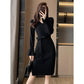 Robe pull femme automne/hiver – col V, manches évasées, coupe ajustée