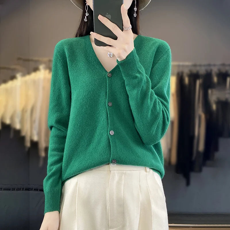 Cardigan Femme en Laine – Tricot Loose à Col V, Manches Longues | Collection.