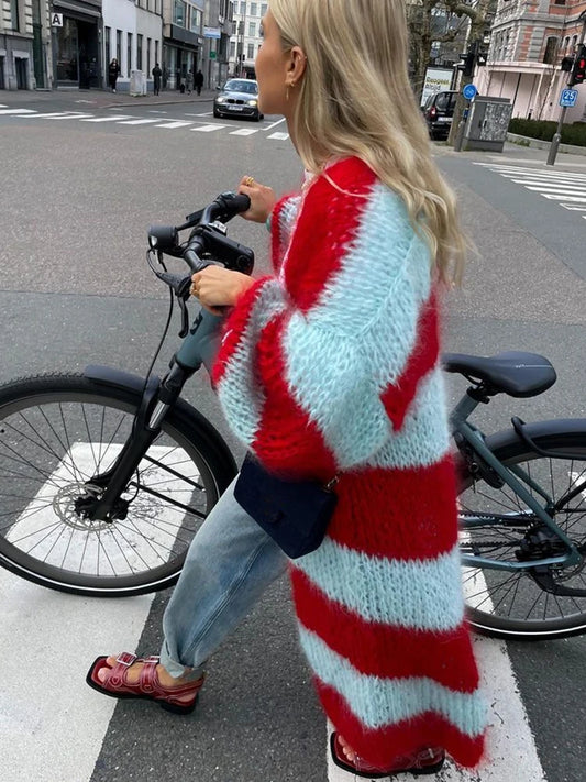 Manteau Long Tricoté Femme – Cardigan Rayé Épais à Manches Lanternes.