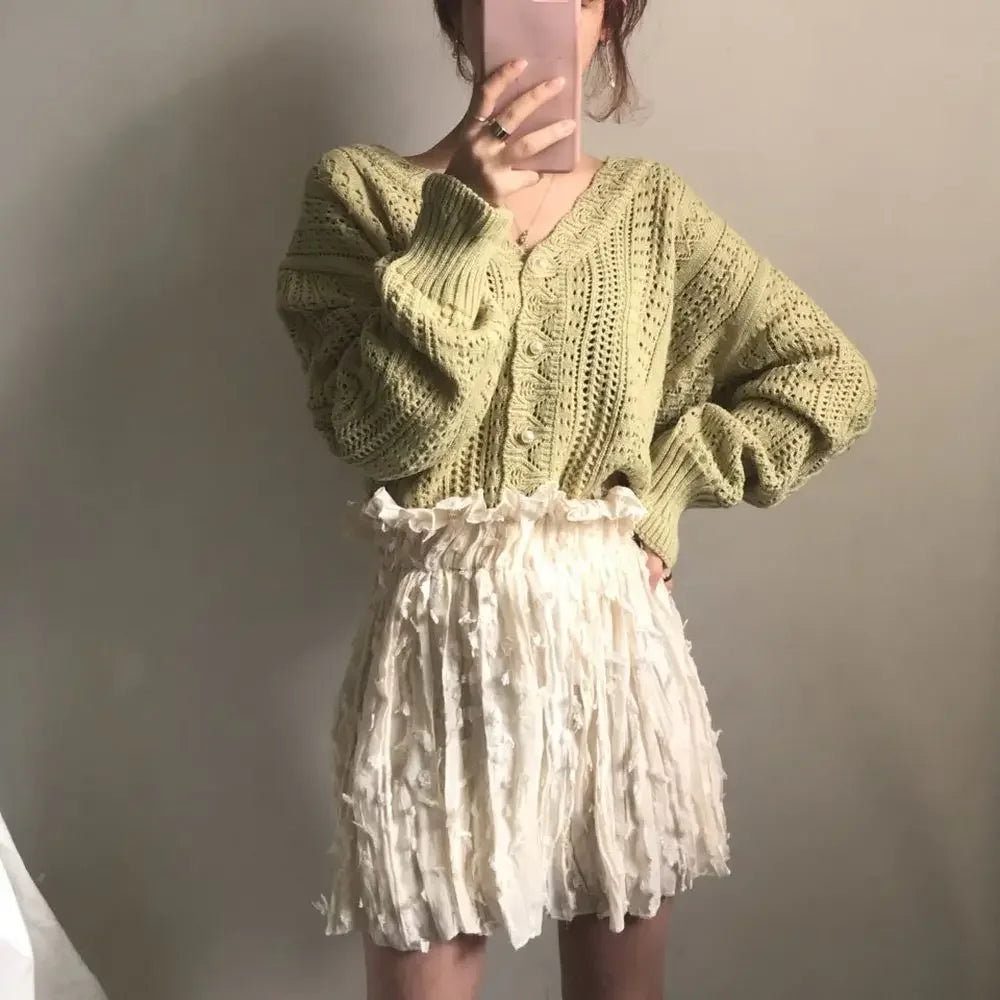 Cardigan Femme Blanc Sexy – Tricot Loose Col V Profond à Manches Longues, Maille Ajurée Été.