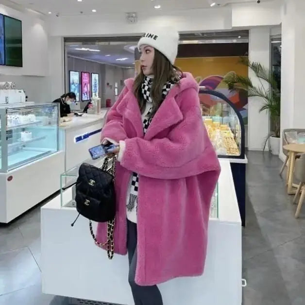 Manteau Femme Hiver 2024 – Veste Cocoon à Capuche en Laine d’Agneau Épaisse, Parka Chaude Shearling.