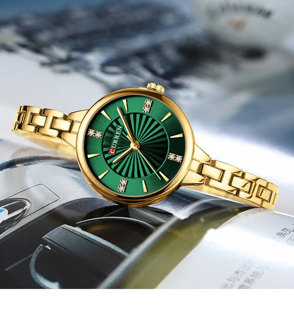 Montre pour femme de la marque CURREN, mouvement à quartz précis, avec bracelet magnétique réglable. Design élégant et sportif, idéale pour un usage quotidien ou pour compléter vos tenues habillées.