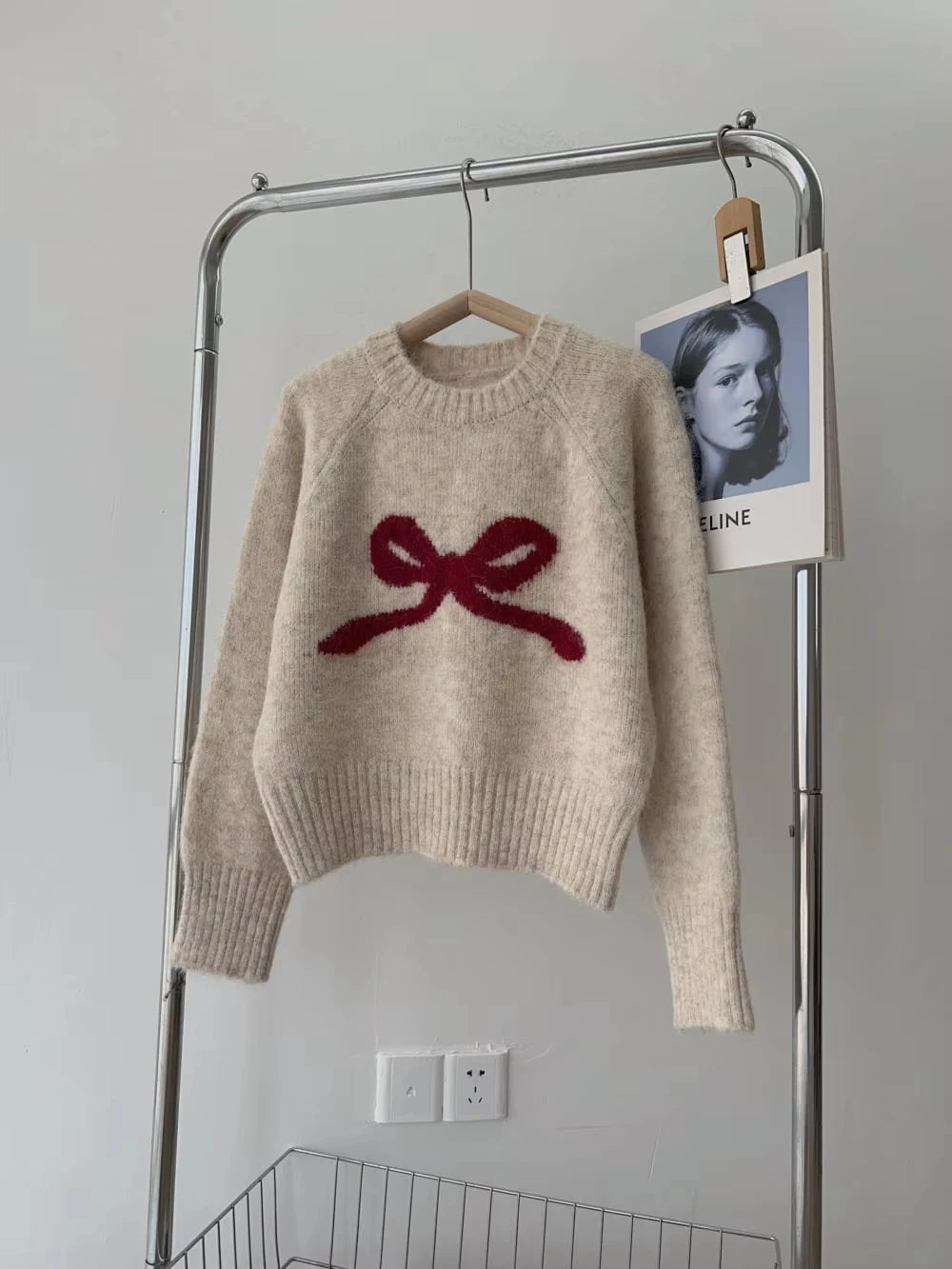 Pull Femme Gris avec Nœud – Col Rond Tricoté Doux Automne Hiver.