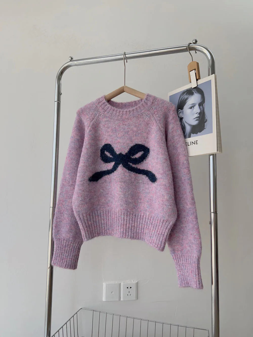 Pull Femme Gris avec Nœud – Col Rond Tricoté Doux Automne Hiver.