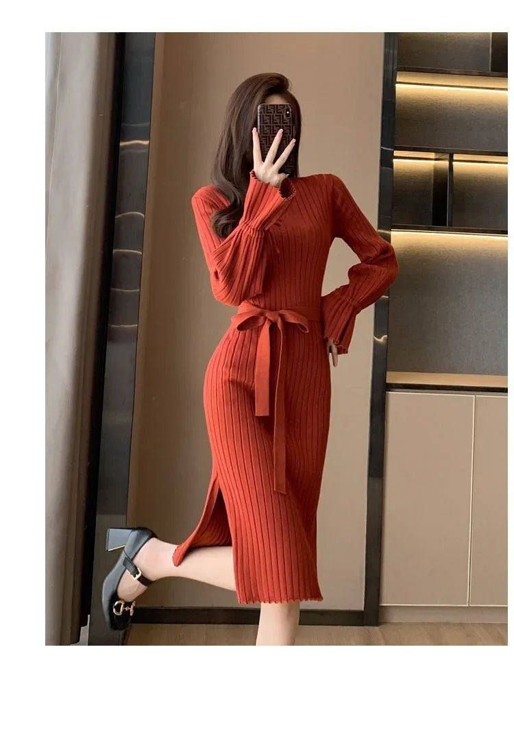 Robe pull femme automne/hiver – col V, manches évasées, coupe ajustée