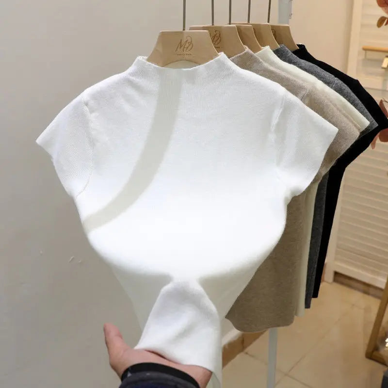 Pull Femme Col Roulé Fin – Tricot Slim Manches Courtes Bodycon Été 2025.