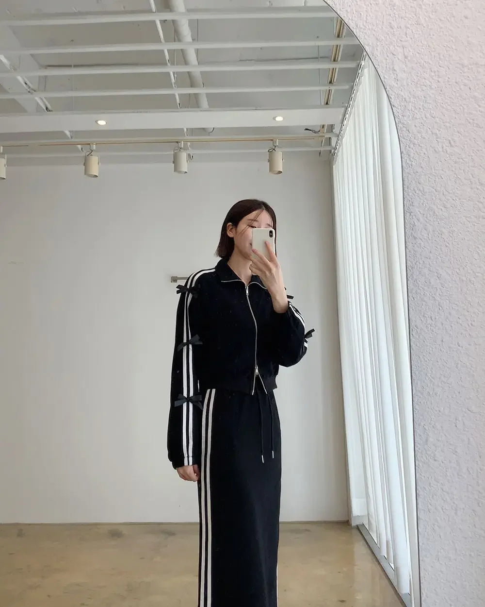 Ensemble Femme Coréen Chic – Manteau Long Manches Longues & Robe Mini Droite, Style Casual Élégant Automne.