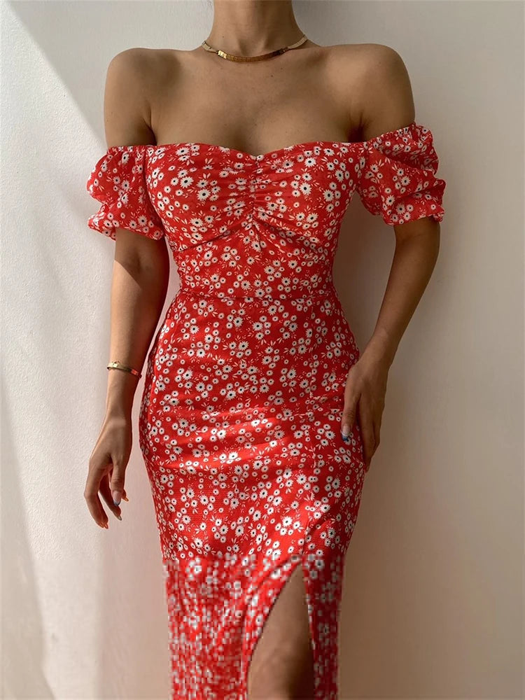 Robe d’été élégante à imprimé floral, manches courtes, épaules dénudées. Idéale pour les soirées et événements.