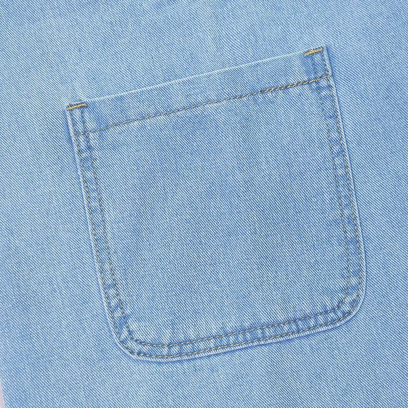 Robe en jean pour femme, sans manches, avec boutons sur le devant et deux poches pratiques. Confortable et légère, idéale pour l’été. Parfaite pour un look décontracté ou pour vos sorties quotidiennes.