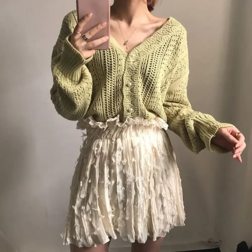 Cardigan Femme Blanc Sexy – Tricot Loose Col V Profond à Manches Longues, Maille Ajurée Été.