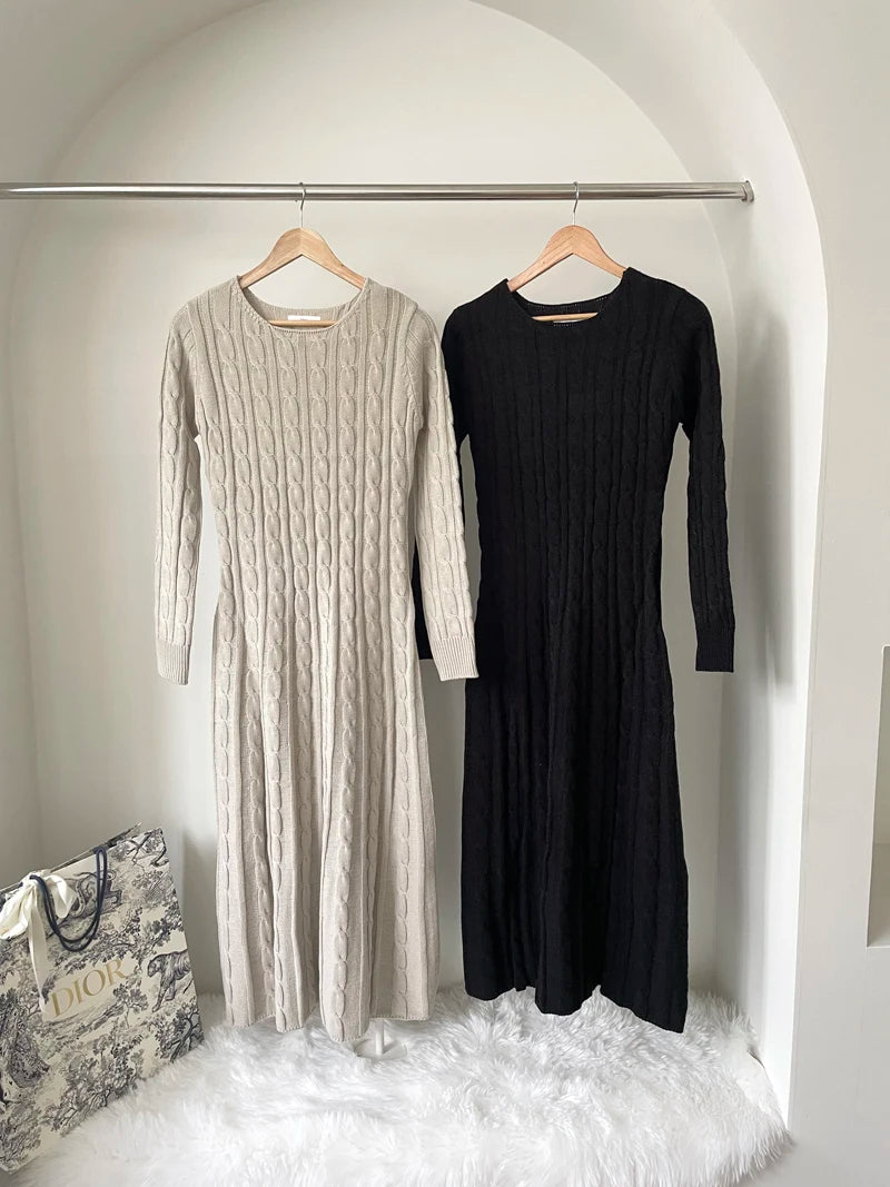 Robe pull longue femme hiver – maille torsadée chaude, coupe évasée élégante