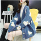 Cardigan Femme Loose – Tricot Cartoon avec Poches Mouton, Style Colorblock Automne Hiver.