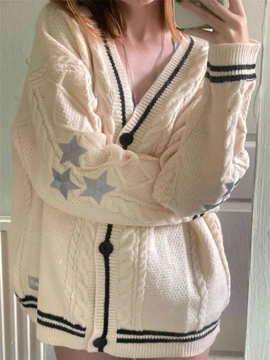 Cardigan Vintage Femme – Tricot Oversize Brodé Étoiles, Manches Longues.
