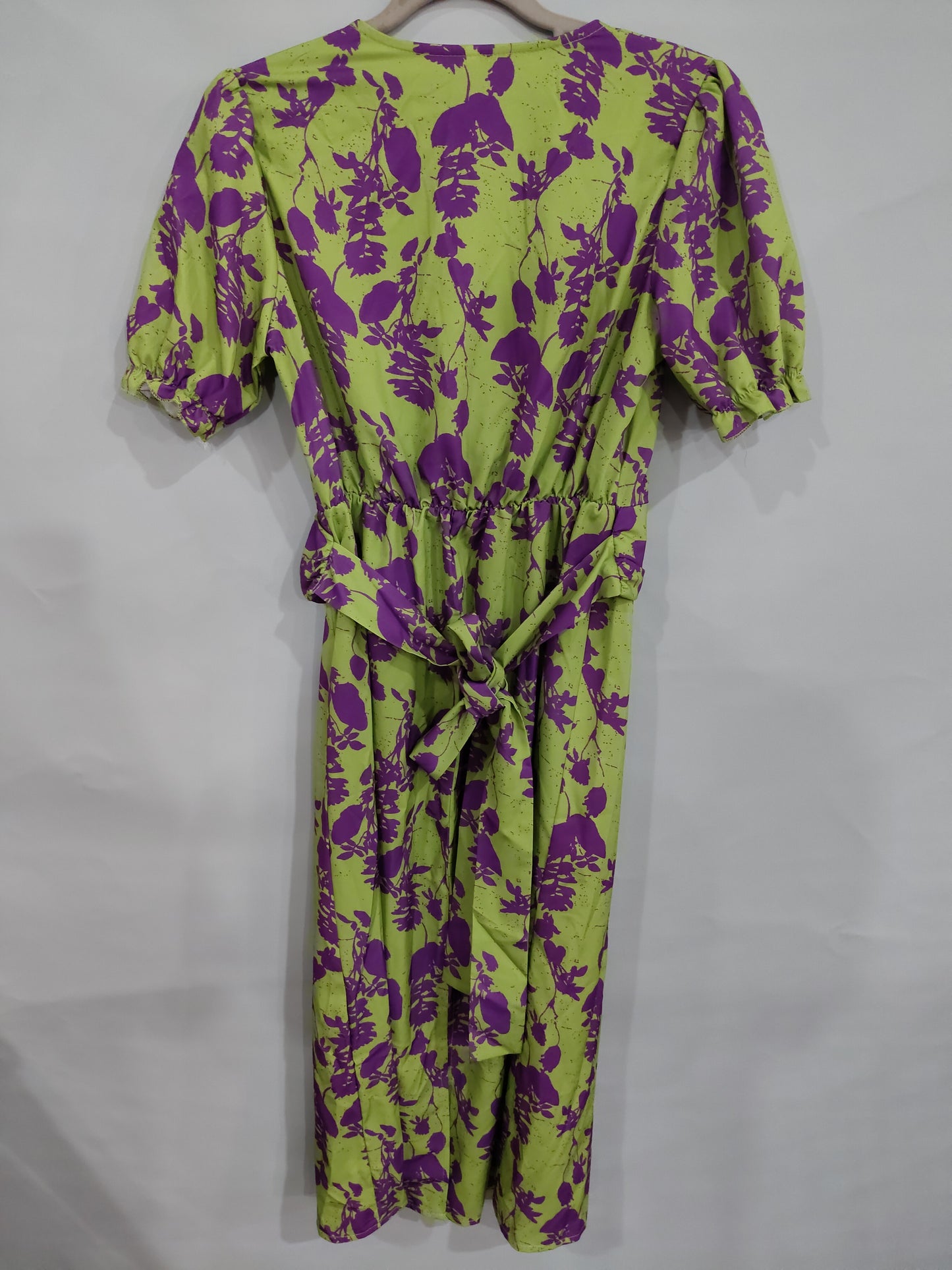 Summer V-neck Short-sleeved Dress Fashion Flowers Printed Slim Beach Dresses For Women Clothing.