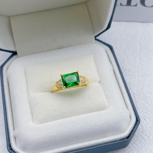 European And American Temperament Inlaid Emerald Emerald Plated 18K Gold Ring Female.