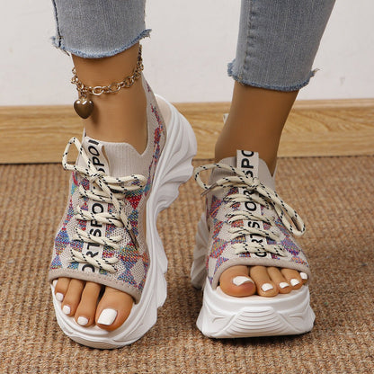 Fashion Hollowed-out Mid Heel Mesh Women's Sports Style Soft Back Thick Back Sandals.