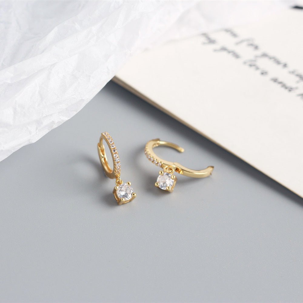 Female S925 Sterling Silver INS Style Rhinestone Earrings.
