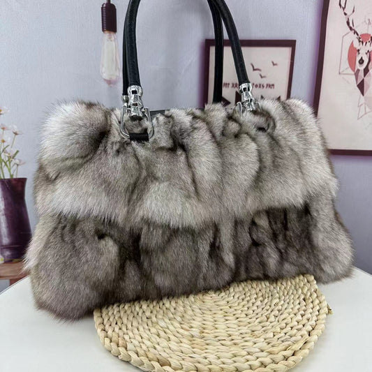 Fox Fur Bag Women's Fur Portable Shoulder Messenger.
