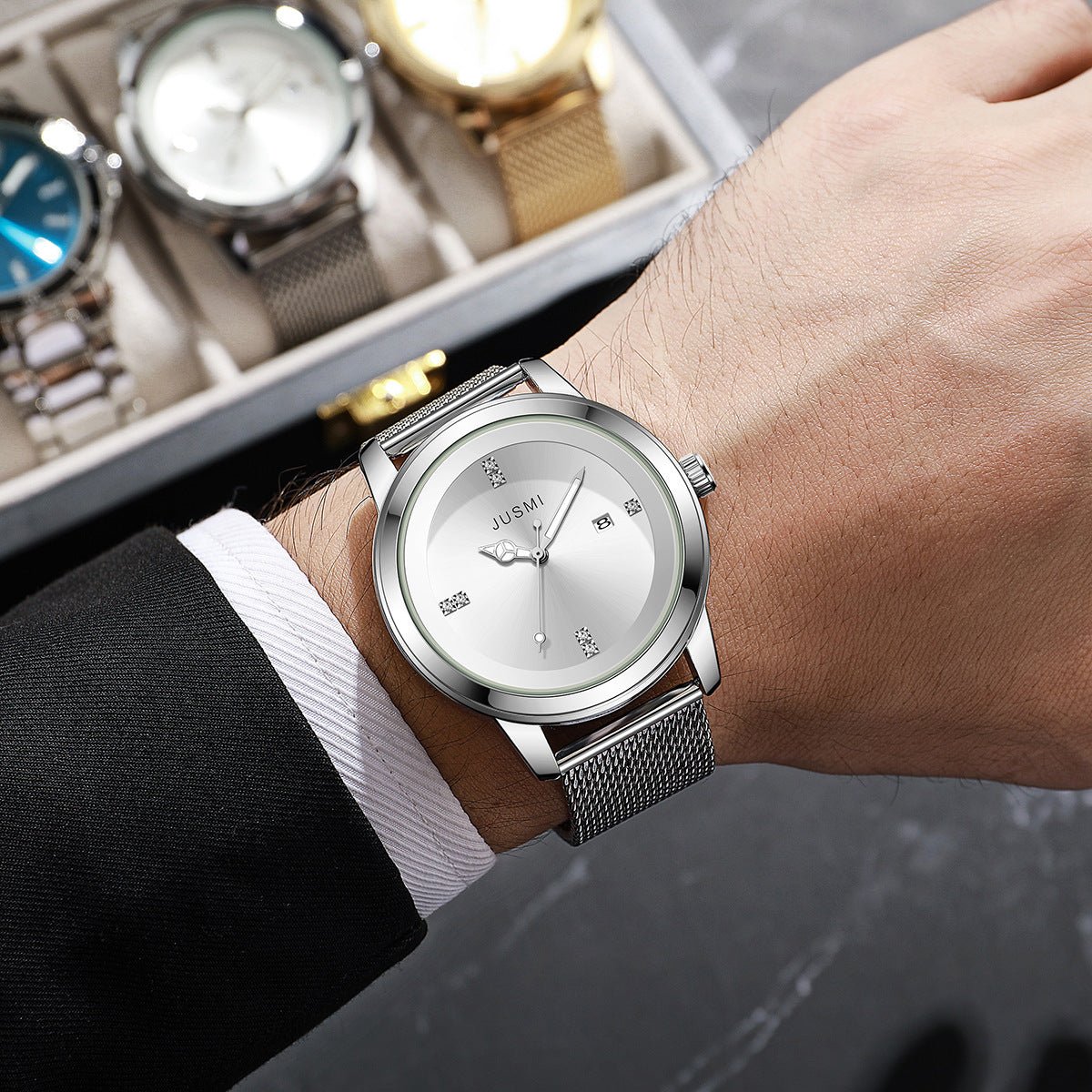 Men's Mesh Strap Watch Quartz Watch.