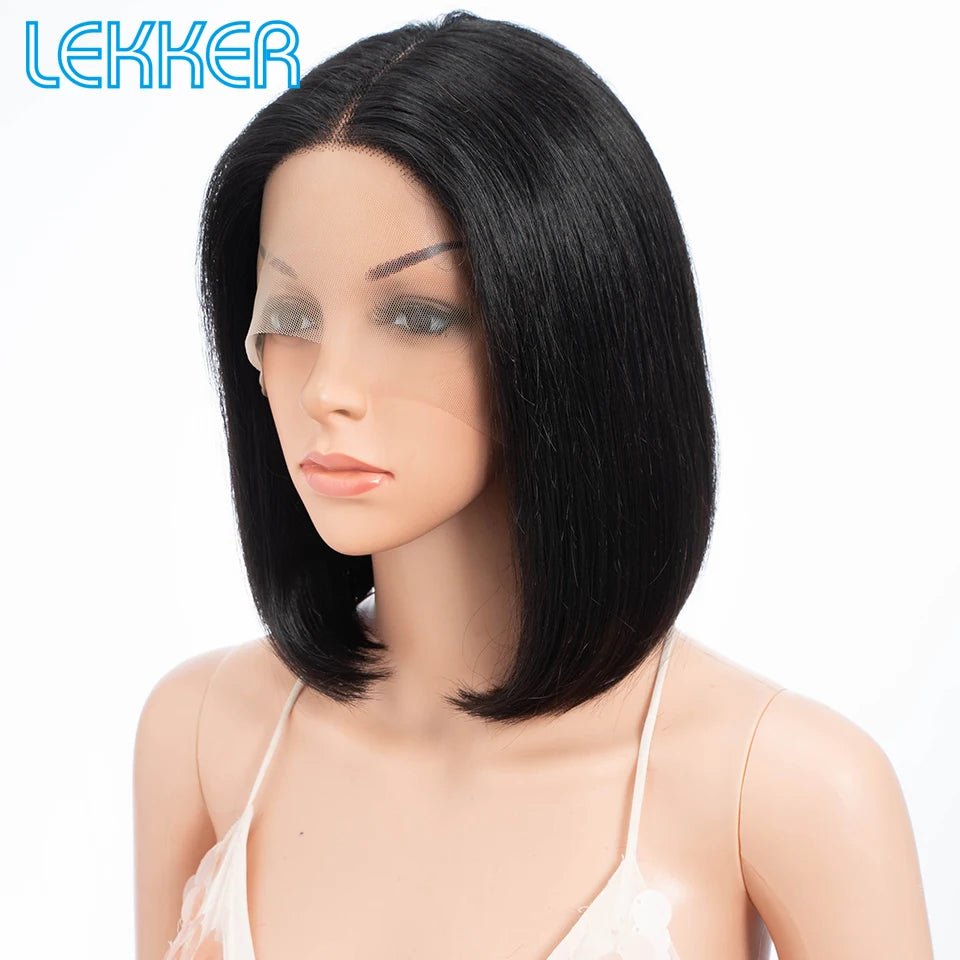 Perruque bob lisse méché brun clair en cheveux humains Remy, coupe courte tendance sur mannequin.